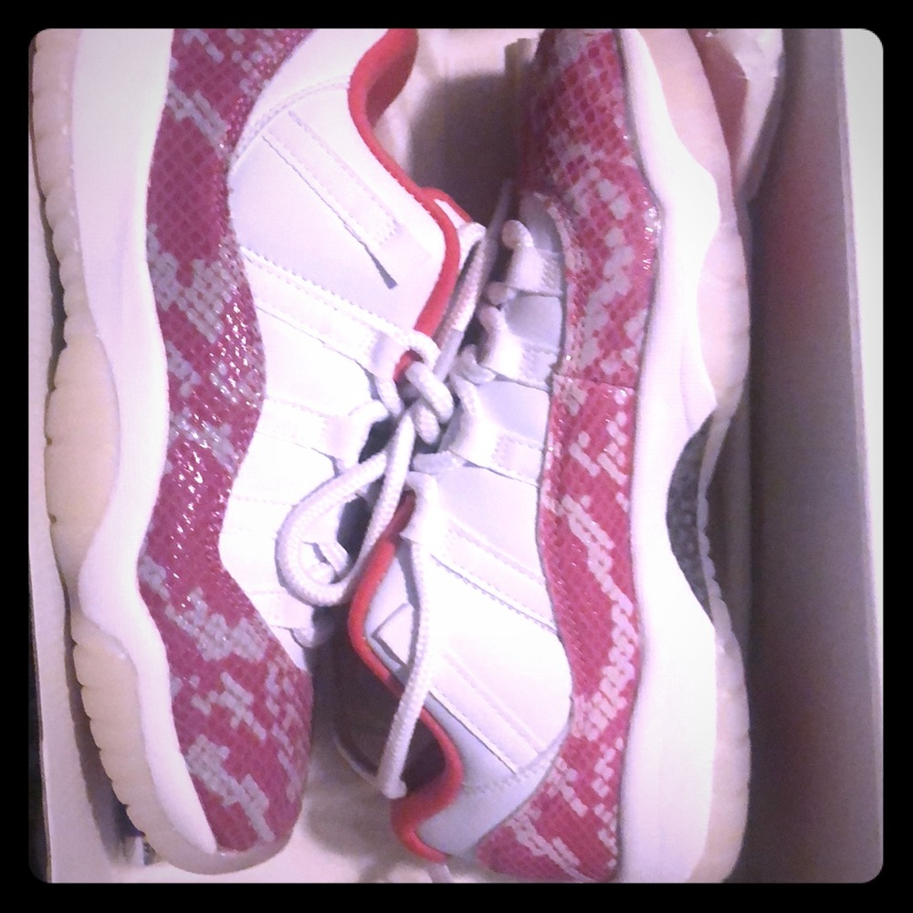 Air Jordan’s 11 retro low